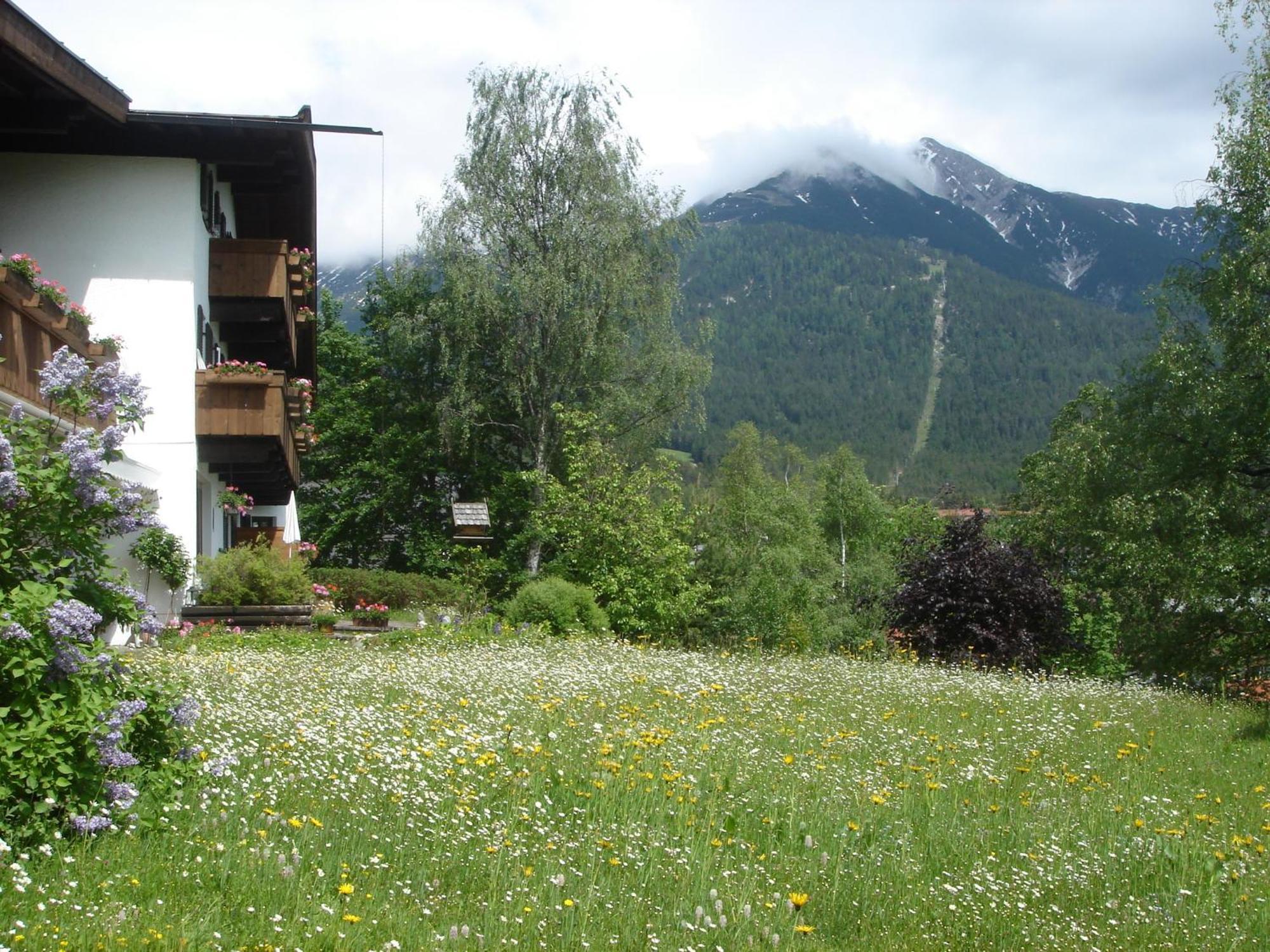 Landhaus Frenes Apartments Seefeld in Tirol Exterior photo