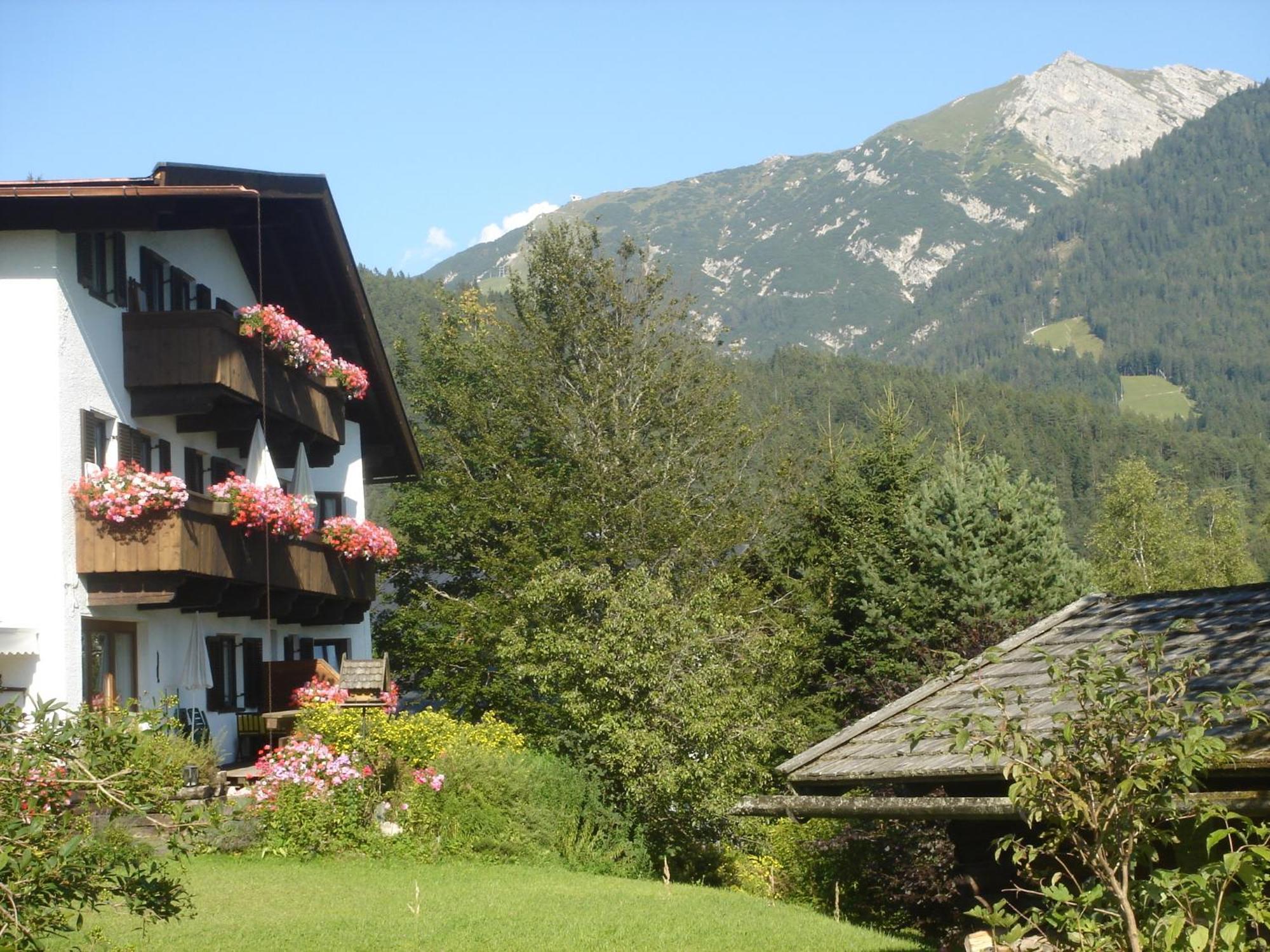Landhaus Frenes Apartments Seefeld in Tirol Exterior photo